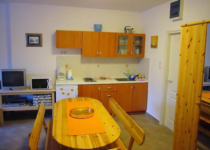 Family Friendly With A Swimming Pool Jadranovo, Crikvenica - 13593 Jadranovo